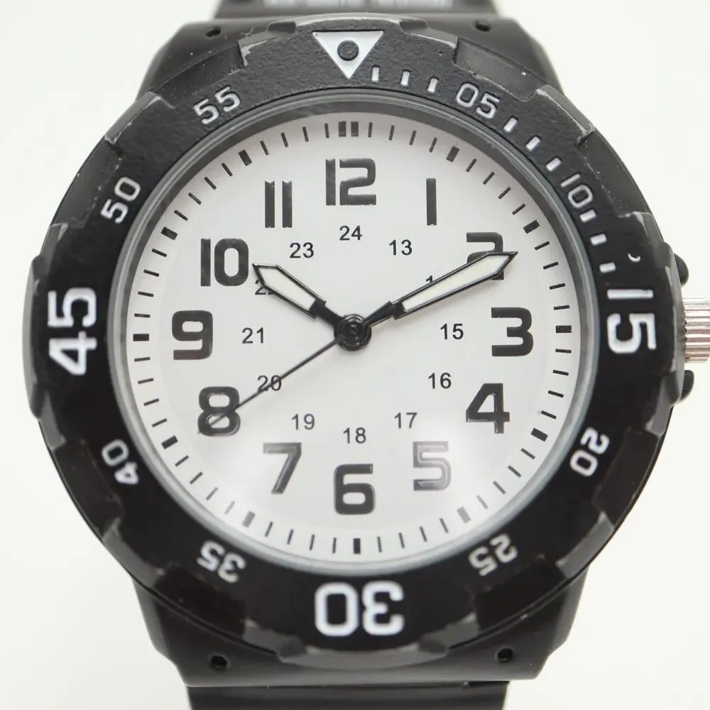 Mens 44mm Black White Easy Read Classic Sport Watch Black Band w New Battery